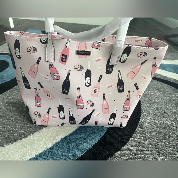 kate spade Handbags - NWT Kate Spade Tote Bag Margareta Champagne Toss Pink Multi